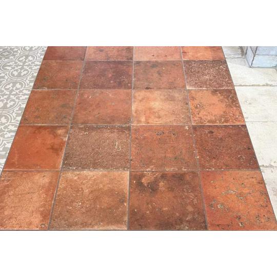 voros mediterran padloburkolat 40x40 jarolap csempe kismeretu kert kulteri terasz fagyallo cotto hatasu burkolat nappali kohatasu padlolap konyha fagyallo terasz csuszasmentes vintage olasz toszkan.jpg